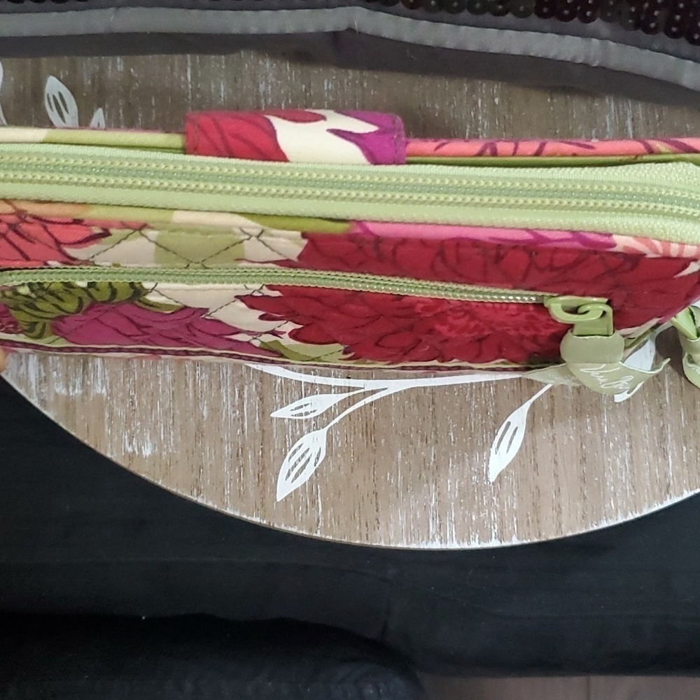 Vera Bradley Carry It All Clutch Organizer - Picture 7 of 7